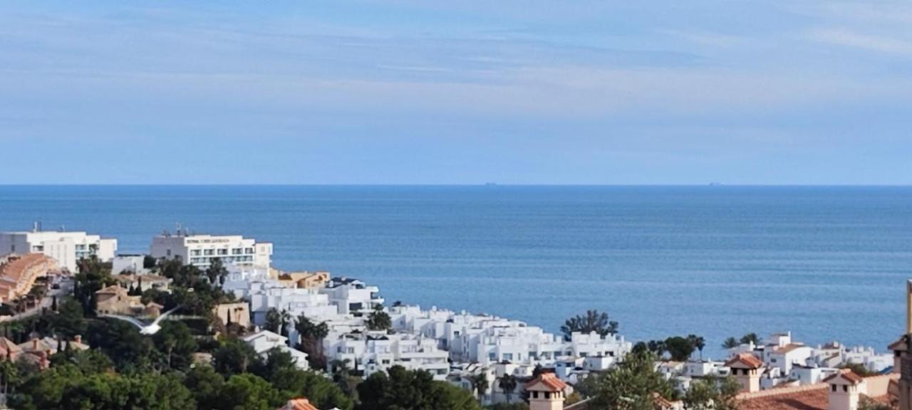 Sea Apartment Con Vistas Al Mar Benalmadena Bagian luar foto